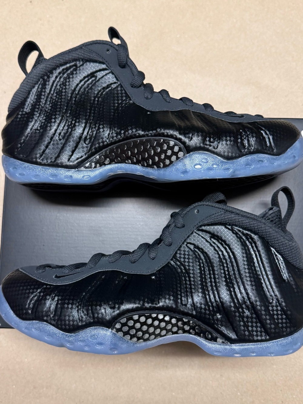 Nike Air Foamposite One Carbon Fiber Basketball Shoes size 7.5 Rare NEW!